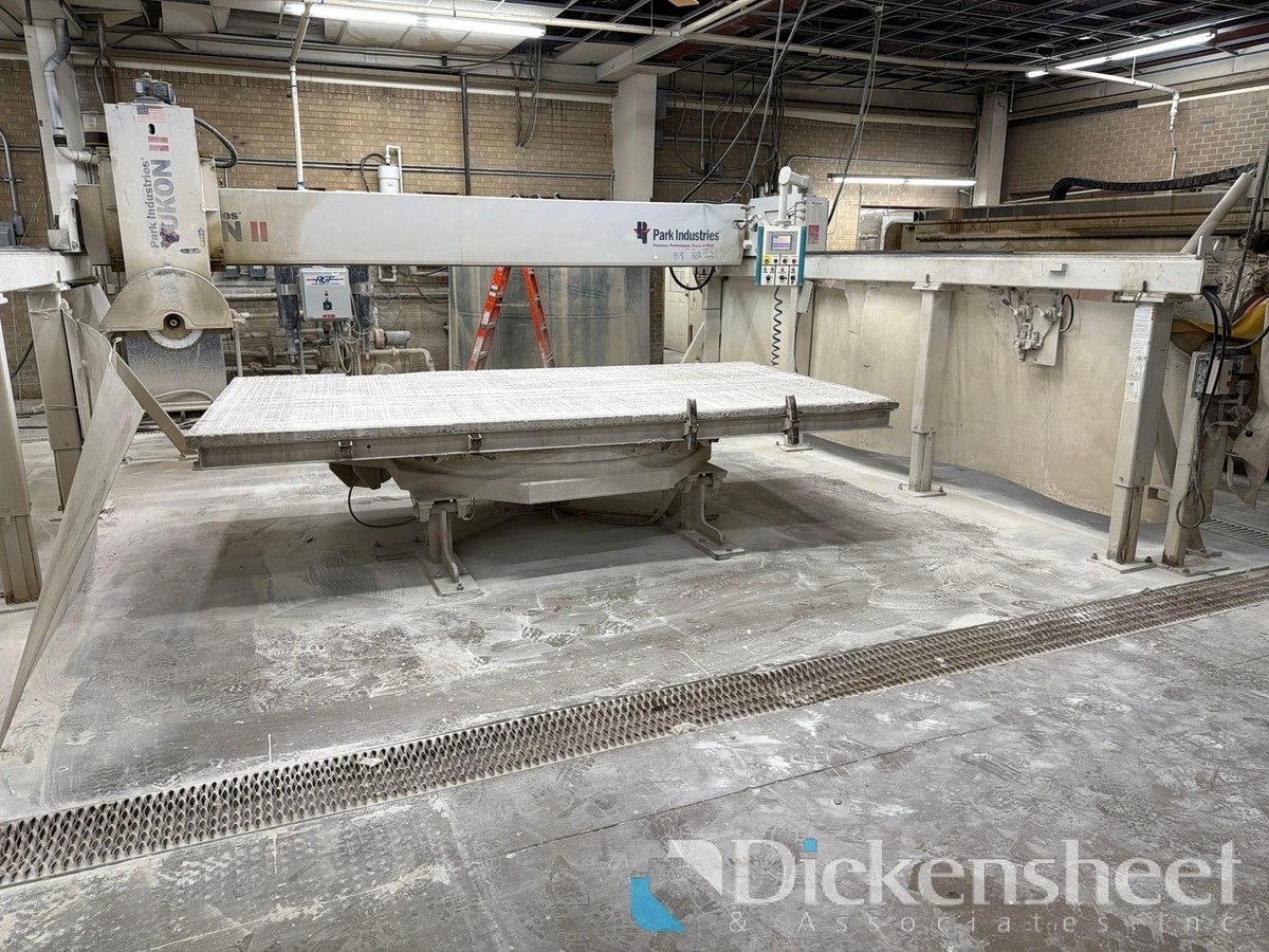 PARK INDUSTRIES YUKON ll GRANITESEMI AUTOMATIC BRIDGE SAW