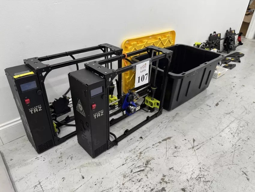 LULZBOT TAZ 3D PRINTERS (DISASSEMBLED)