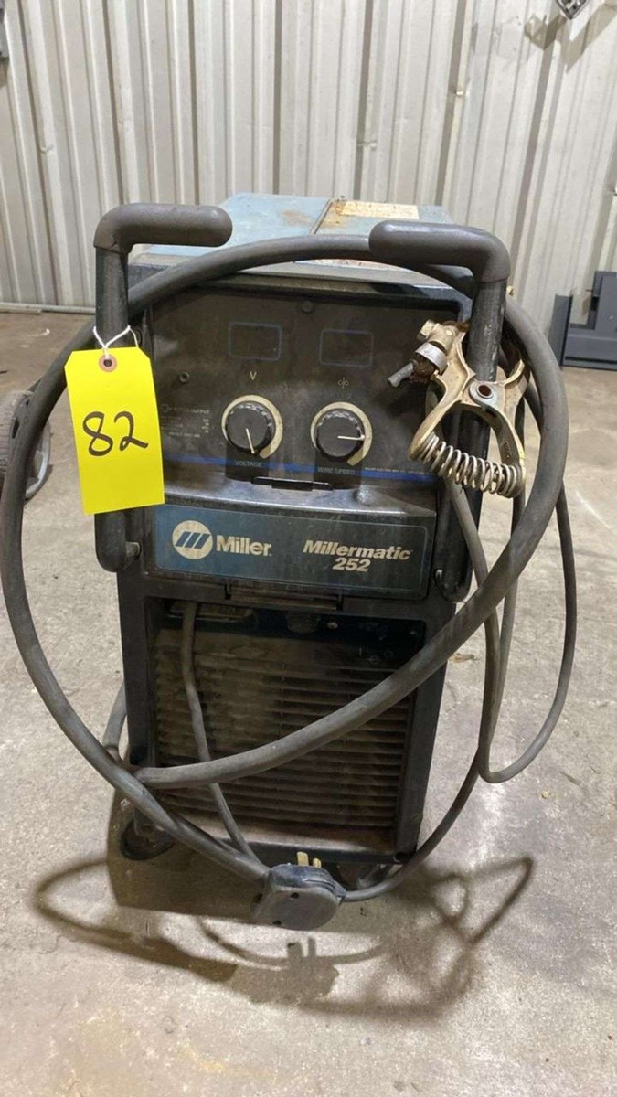 Miller Millermatic 252 MIG Welder, 208/230V, Single Phase, Serial MF360443N, 207 lb, 300A Output