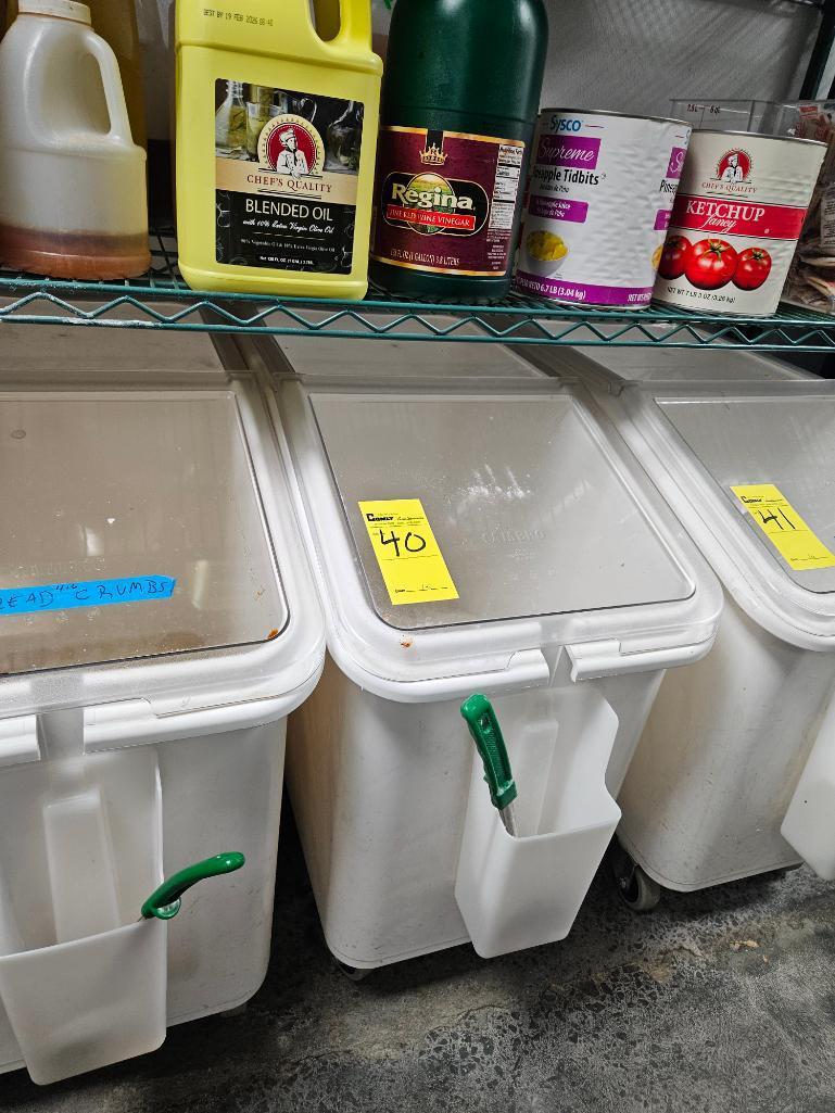 Cambro Plastic Food Storage Bin