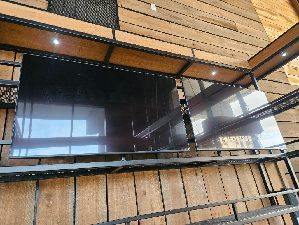 Samsung 50" Wall Mounted Flatscreen TV