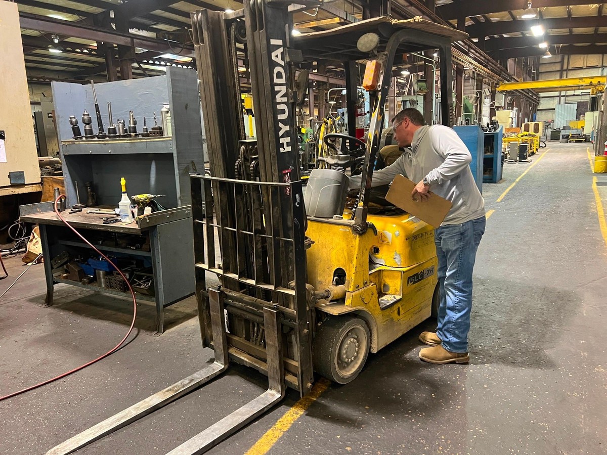 HYUNDAI 3,000 LB. LP FORKLIFT, MODEL 15LC-7A, 2011, SN HHIHHG04CA0000032