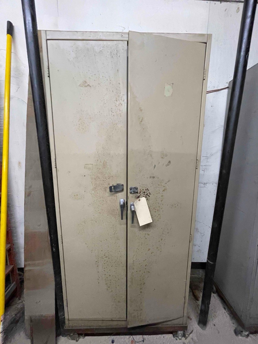 Double Door Tennsco Shop Cabinet on Casters 36 X 18 X 83