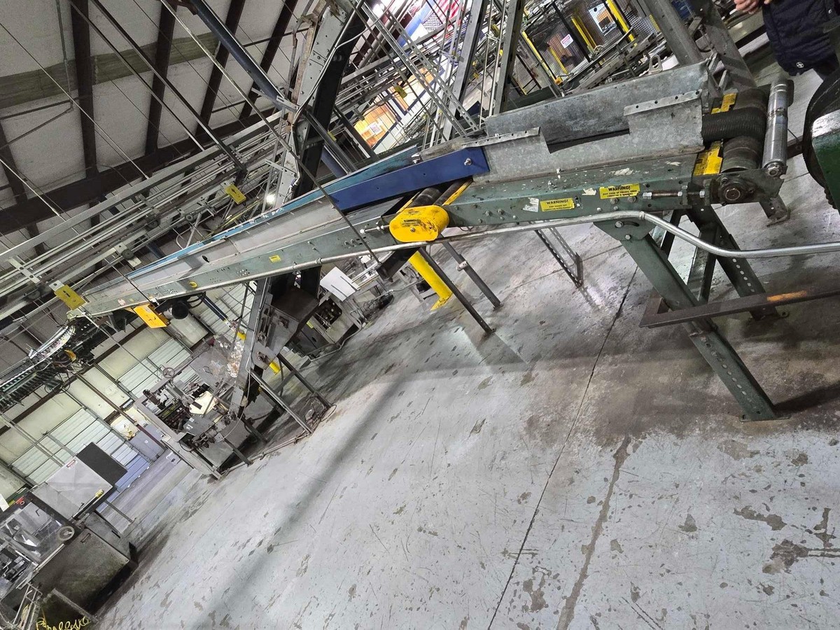 Hytrol Smooth Top Belt Conveyor