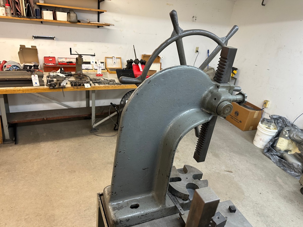 Famco #3 1/2 Bench Top Arbor Press