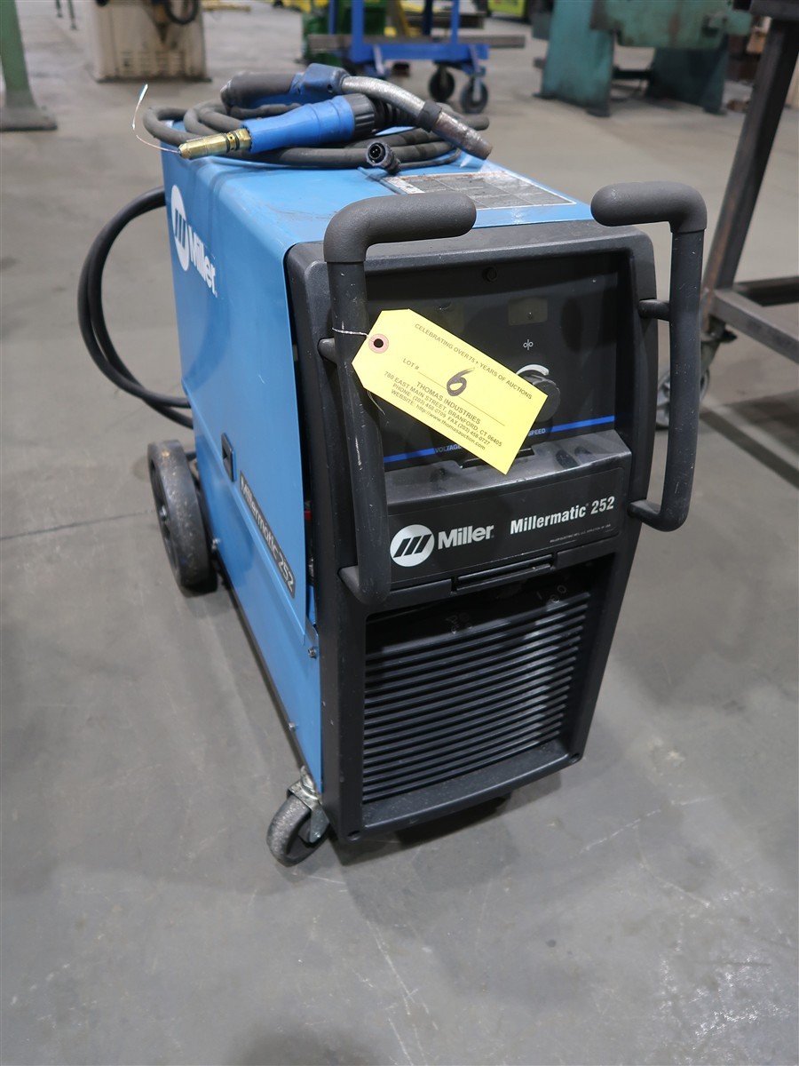 Miller Millermatic 252 Mig Welder Model 907322