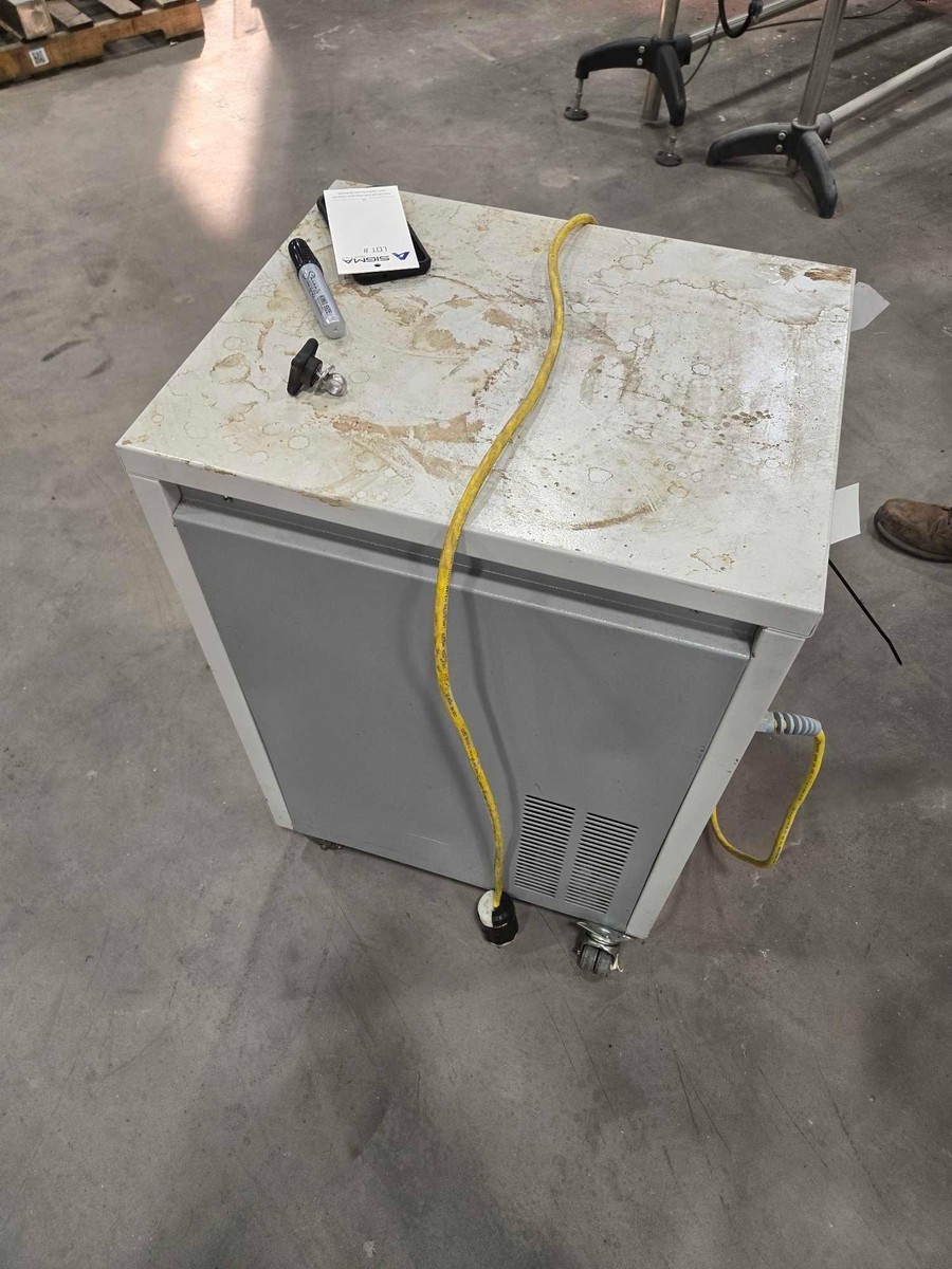 Lauda WK 2200 Recirculating Chiller