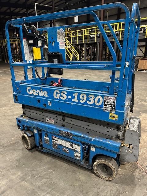 Genie Model: GS1930 Scissor Lift