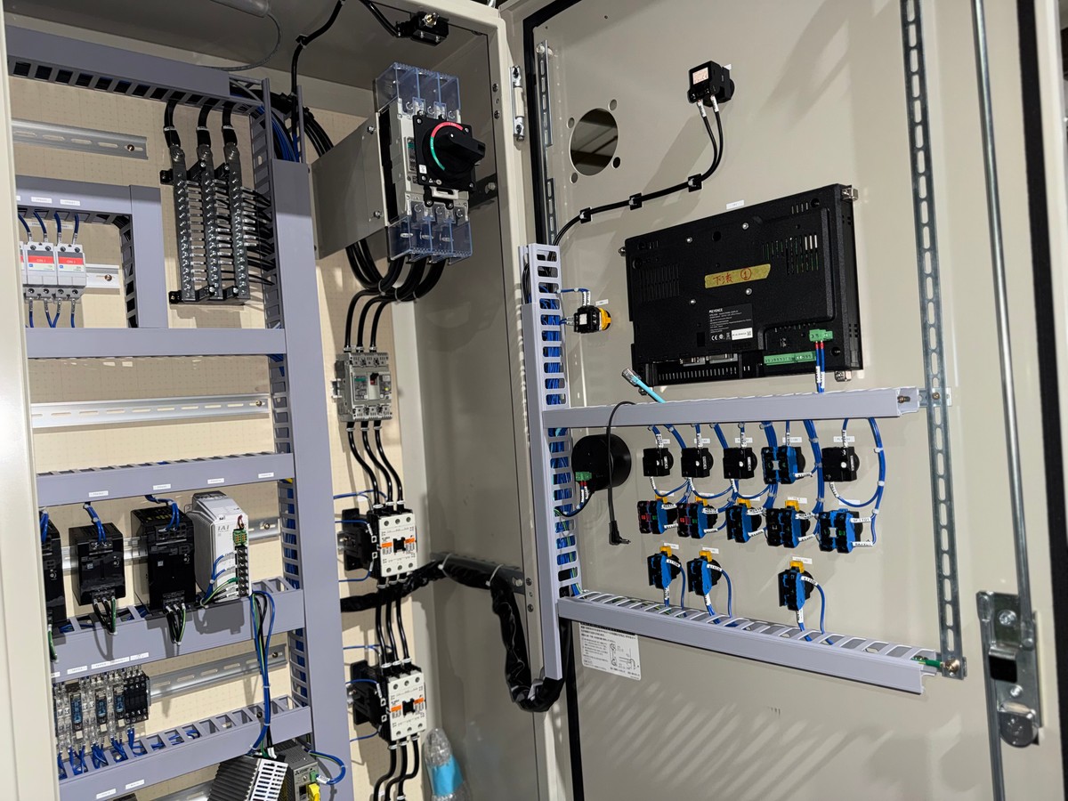 Heatsink Line 2 Control Panel