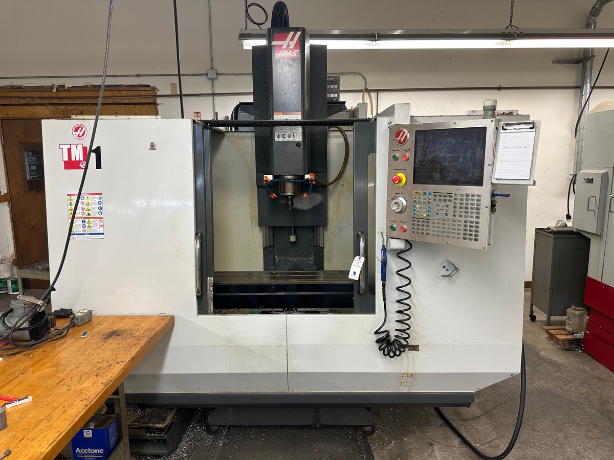 HAAS Model TM-1 CNC Machining Center, 28" Table, 40 Taper Mill,Touch Screen Controls/Display,